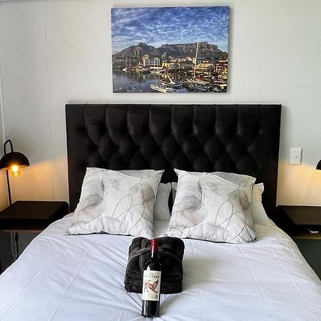 Modern Luxury Studio With Breathtaking City Views - No Load Shedding Кейптаун Екстериор снимка
