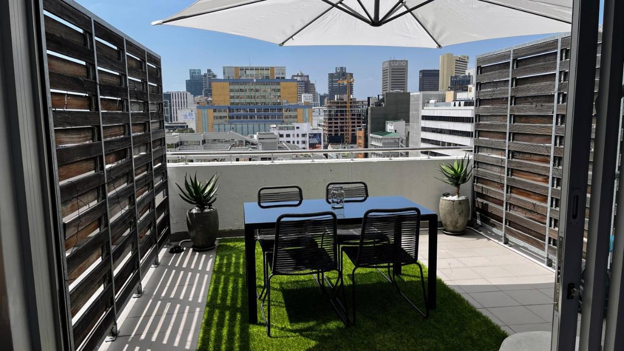 Modern Luxury Studio With Breathtaking City Views - No Load Shedding Кейптаун Екстериор снимка
