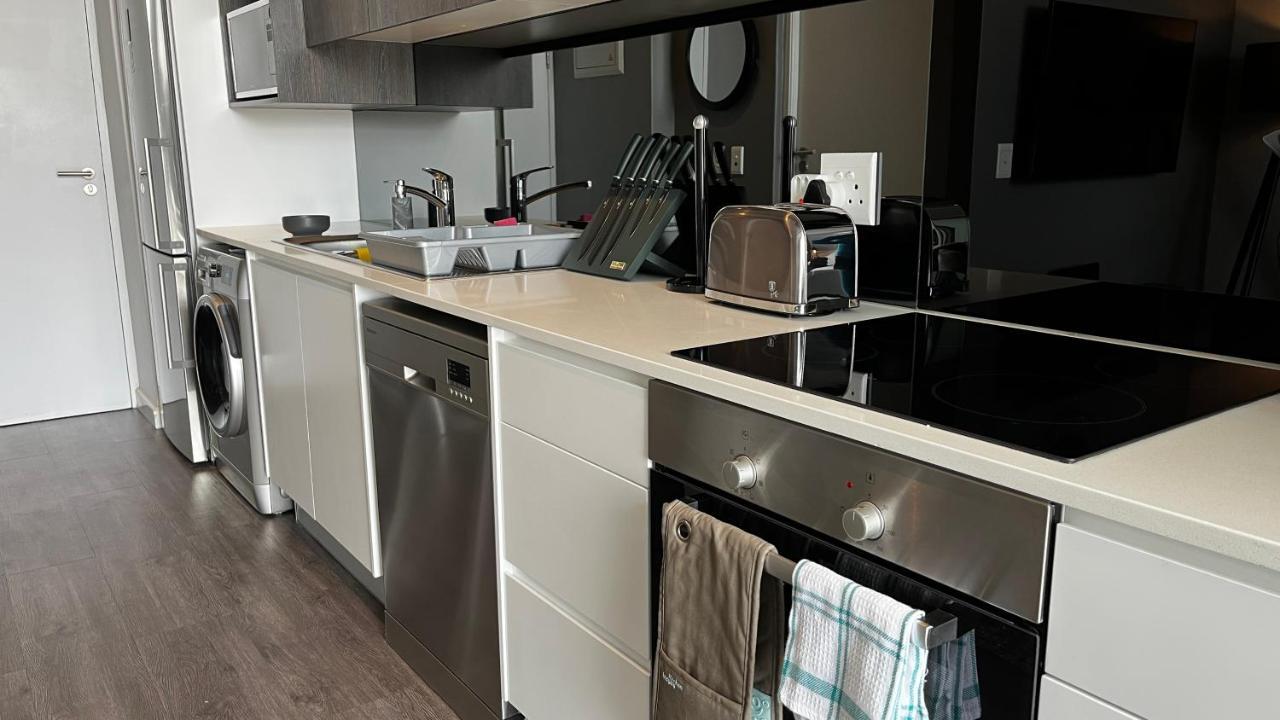 Modern Luxury Studio With Breathtaking City Views - No Load Shedding Кейптаун Екстериор снимка